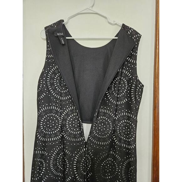WHBM Laser Cut Circles Black Sleeveless Sheath Dress Size 14 - Picture 3 of 6